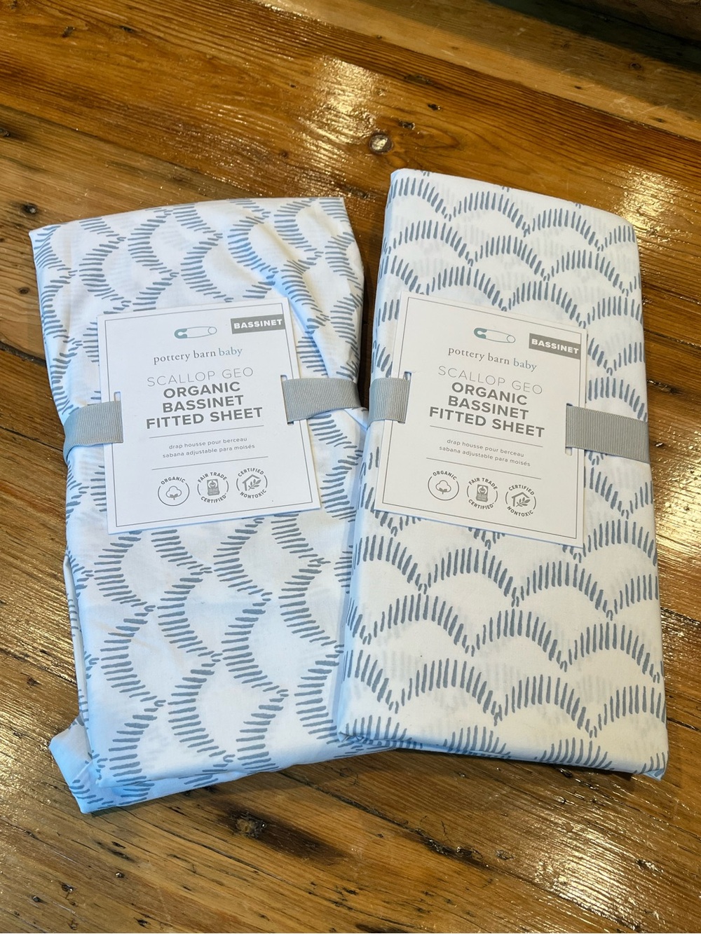 Pottery Barn Baby Scallop Geo Organic Cotton Bassinet Fitted Sheet • Light Blue
